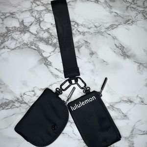 LULULEMON dual pouch wristlet in Black